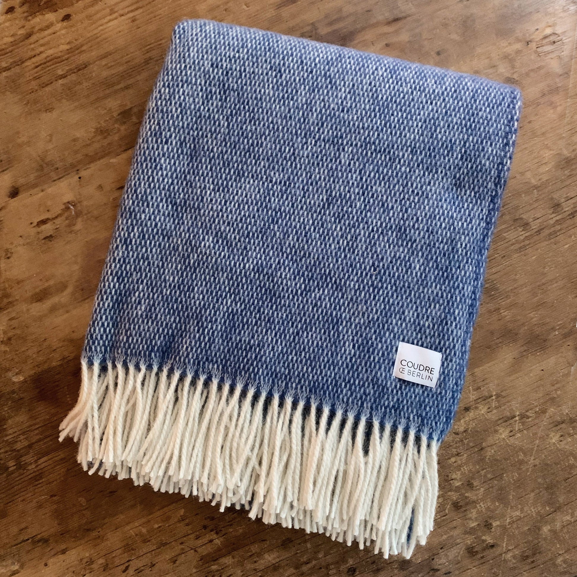 Decke aus 100% Schurwolle gefertigt mit schlichtem Webmuster 130 x 190 cm - Blau - Vandeley