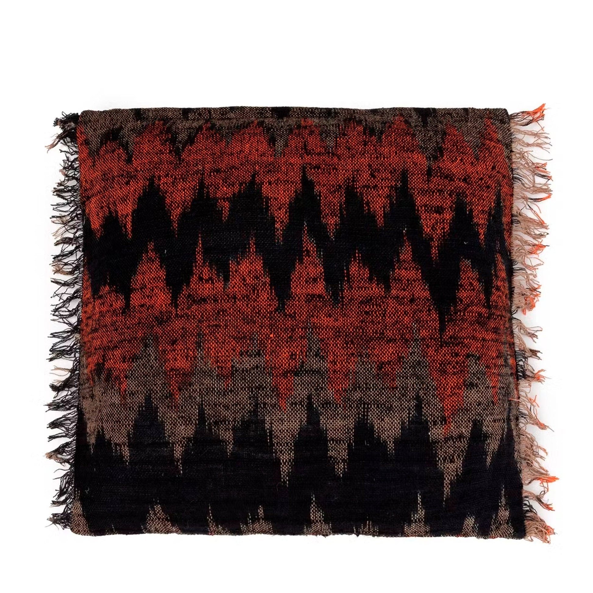 Kissenüberzug mit rostrotem, schwarzem und grauem Muster im Boho-Stil - 60 x 60 xm - Vandeley